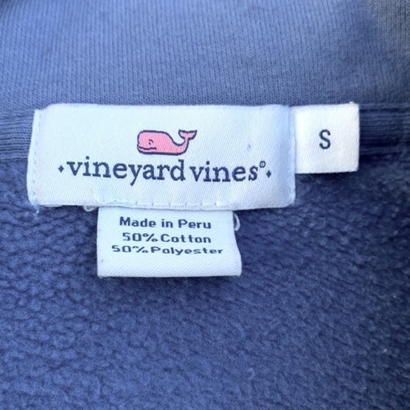 VINEYARD Vines Women's Contrast Graphic 1/4 Zip Sweatshirt in Periwinkle Blue - Picture 14 of 16